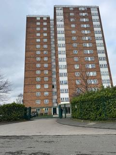 2 bed property, in Highclere Avenue, £105,000