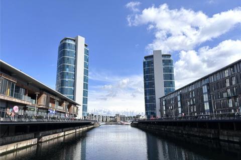 2 bed property, in Chatham Quays, £150,000