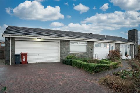 3 bed property, in Bank Lane, £370,000