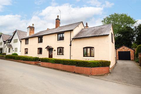 6 bed property, in Main Street, £720,000
