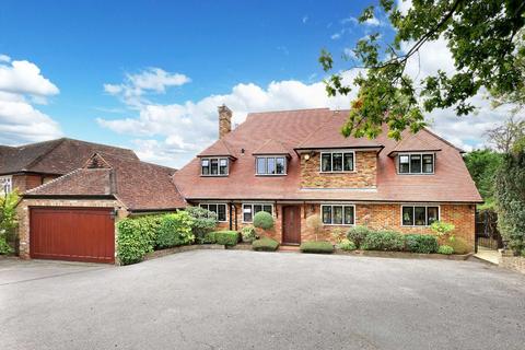 4 bed property, in Beech Waye, £1,695,000