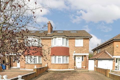 5 bed property, in Vyner Road, £1,200,000