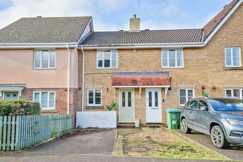 2 bed property, in Windsor Road, £325,000