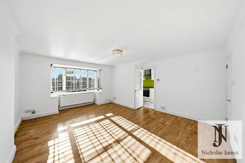 2 bed property, in Sandringham Road, £349,950