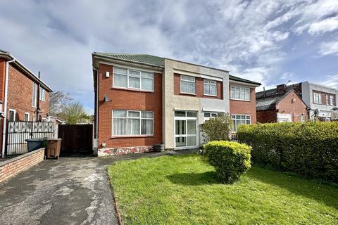 3 bed property, in Fairhaven Road, £199,950