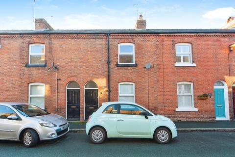 1 bed property, in Denbigh Street, £140,000