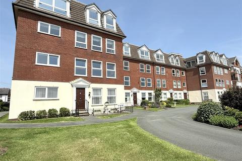 2 bed property, in Glengarry, £420,000