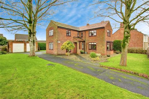 3 bed property, in Blackgate West, £325,000