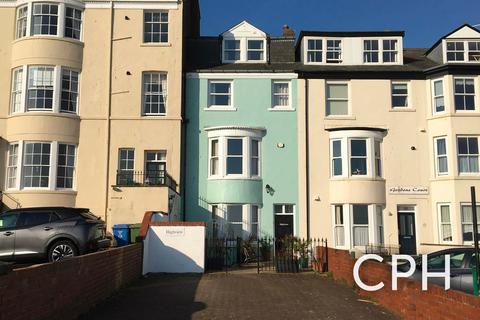 6 bed property, in 87 Queens Parade, £475,000