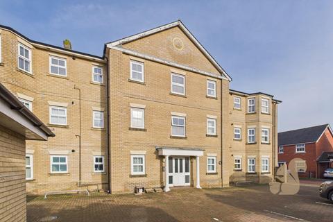 2 bed property, in Steed Crescent, £170,000