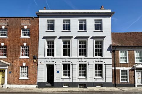 7 bed property, in West Street, £2,650,000