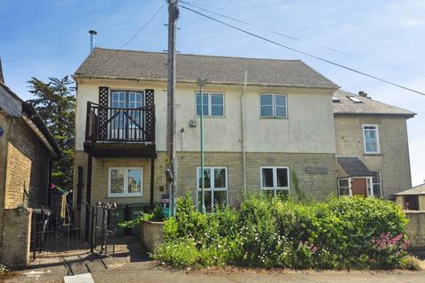 1 bed property, in The Barrow, £130,000