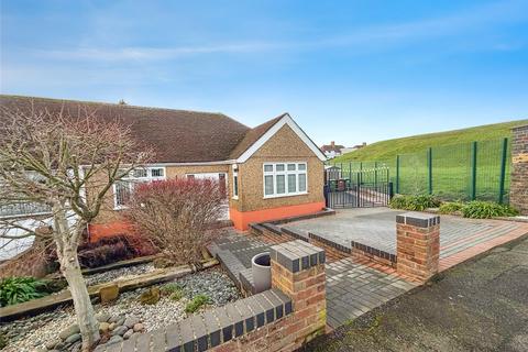 3 bed property, in Edendale Road, £750,000