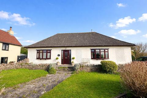 2 bed property, in South Road, £399,950
