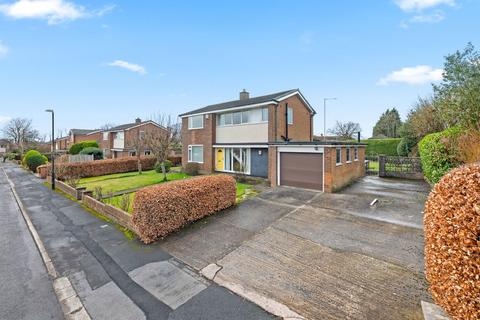 4 bed property, in Hazel Grove, £380,000
