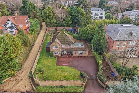 4 bed property, in Fairmile Lane, £1,500,000