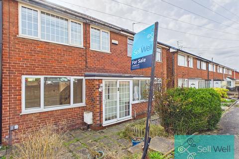 3 bed property, in Chaddock Lane, £210,000