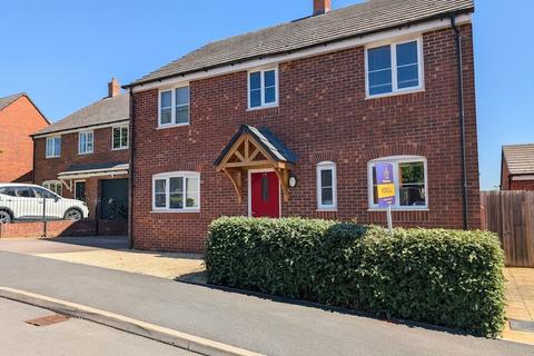 4 bed property, in Orchard Vale, £425,000