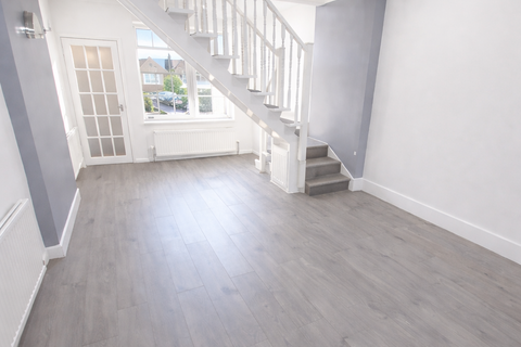 3 bed property, in Wedderburn Road, £380,000
