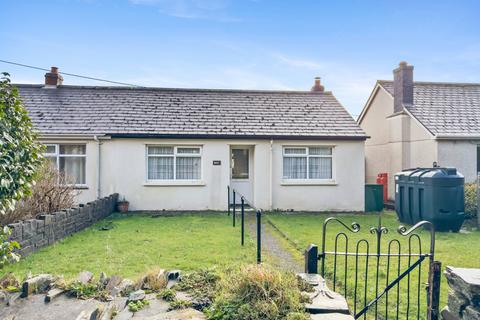 2 bed property, in Clease Road, £175,000