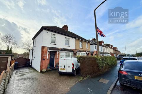 3 bed property, in Upshire Road, £485,000