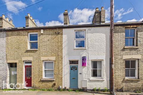 2 bed property, in York Street, £400,000
