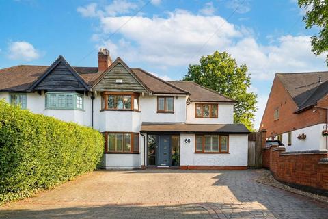 4 bed property, in Lowbrook Lane, £625,000