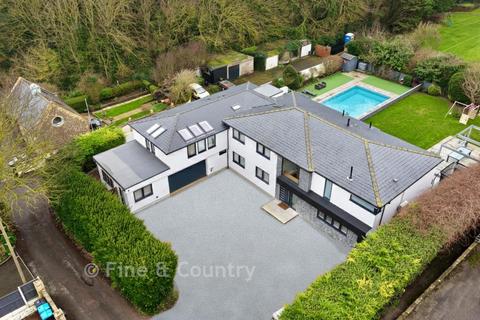7 bed property, in Holland Close, £2,200,000