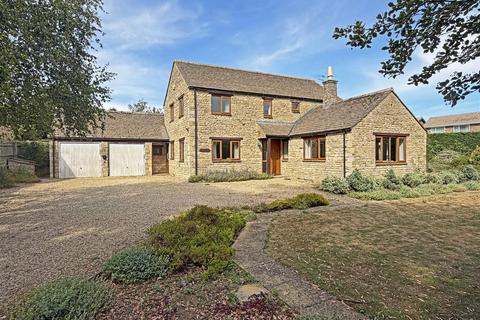 4 bed property, in Foundry Road, £800,000