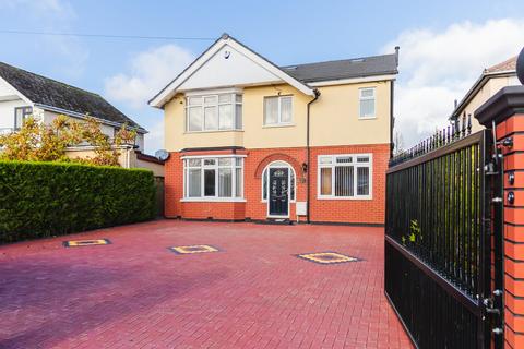 4 bed property, in Oxford Road, £600,000