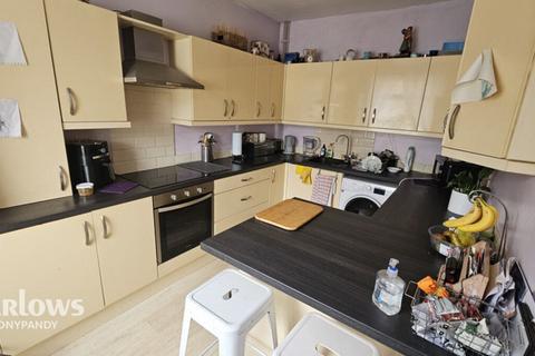 3 bed property, in Oakland Terrace, £100,000
