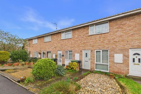 2 bed property, in Bakers Oak, £170,000