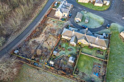 Land, in Kelso, £90,000