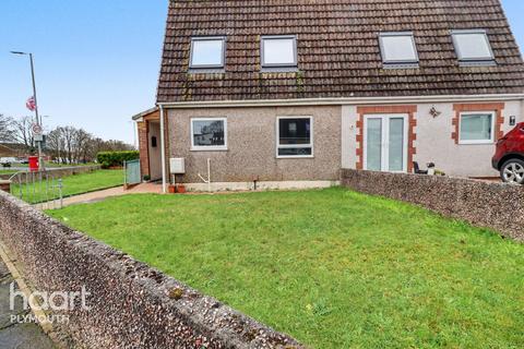 3 bed property, in Rothbury Gardens, £250,000