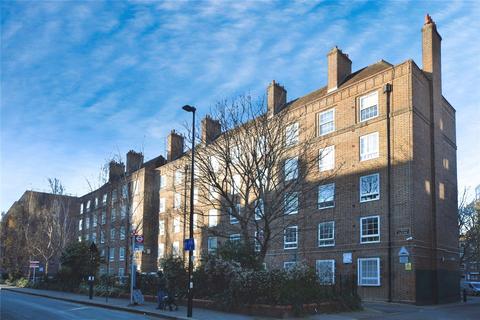 4 bed property, in Bromley High Street, £325,000