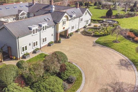 5 bed property, in Brickendon Lane, £4,999,000