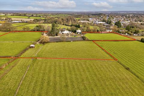 6 bed property, in Abnalls Farm, £2,000,000