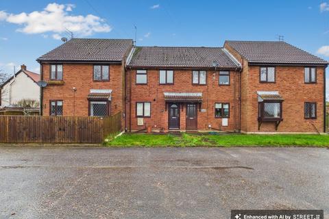 2 bed property, in 9 The Meadows, £135,000