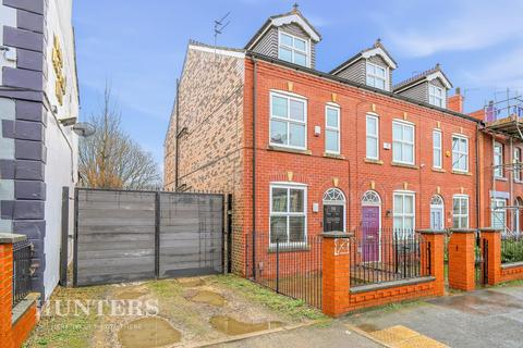 4 bed property, in Belgrave Road, £315,000