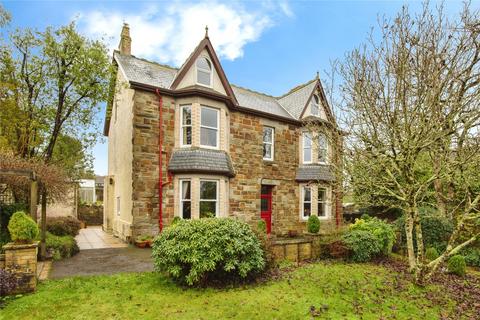 6 bed property, in Harleigh Road, £625,000