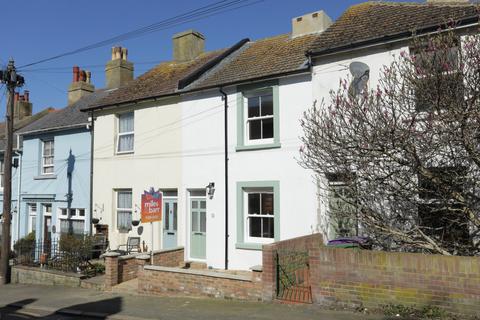 3 bed property, in East Cliff, £350,000