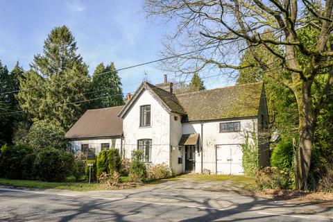 3 bed property, in Uckfield Road, £650,000