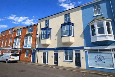 3 bed property, in Castletown, £225,000