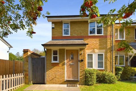 3 bed property, in Lonsdale Drive, £573,000