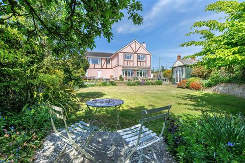 4 bed property, in Holton Road, £750,000