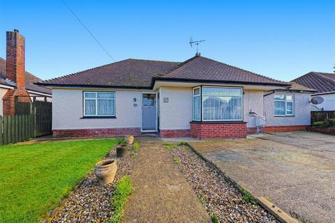 3 bed property, in Coventry Gardens, £425,000