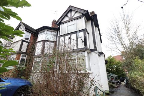 3 bed property, in Hayland Close, £565,000