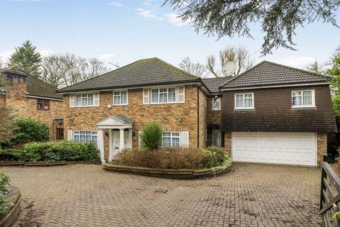 5 bed property, in Warren Lodge, £1,650,000