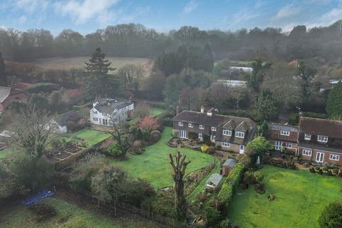 5 bed property, in South Town Road, £1,100,000