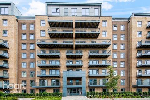 1 bed property, in Farington House, £400,000